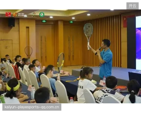 网球明星开办青少年训练营实现商业与公益双赢